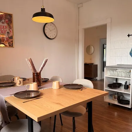 Elegant 4br Near Citycenter With Balcony * Oldenburg